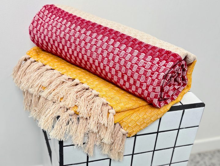 Blanket | Tile | Yellow | Red